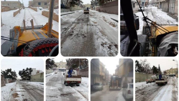 Eyyubiye Belediyesi Kış Tedbirleri Kapsamında Kar Küreme Çalışmalarını Sürdürüyor