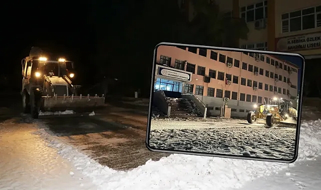 Haliliye’deki okullarda kar temizliği için yoğun mesai