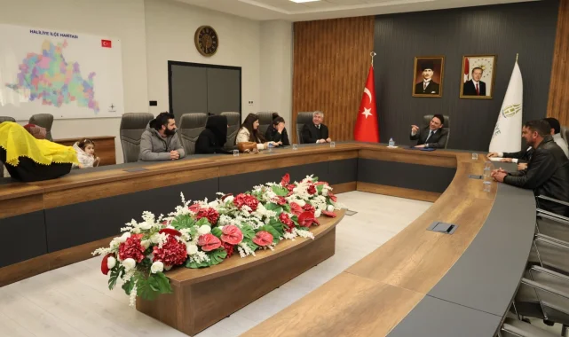Haliliye Kaymakamı, Bilinçli Tüketici Yarışması Birincisini Ödüllendirdi