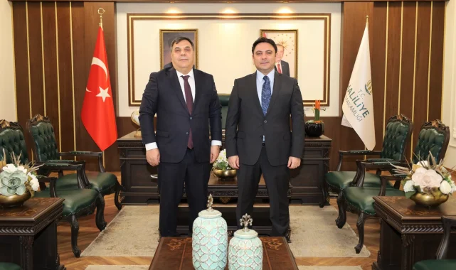 Haliliye Kaymakamı Şahin, Başhekim Peltek ile Sağlık Hizmetlerini Değerlendirdi