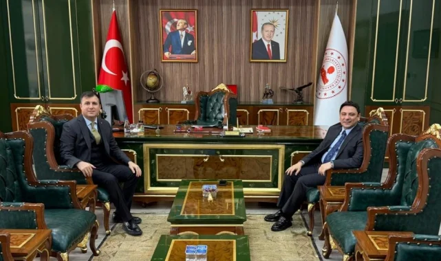 Haliliye Kaymakamı Şahin, Karaköprü Kaymakamını Makamında Ziyaret Etti