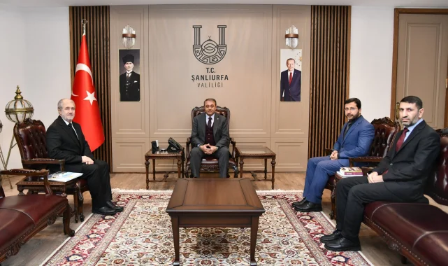 Harran Üniversitesi İlahiyat Fakültesi Heyeti Valiyi Ziyaret Etti