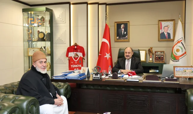 Mevlana Külliyesi Başkanı Gülpınar'ı Makamında Ziyaret Etti