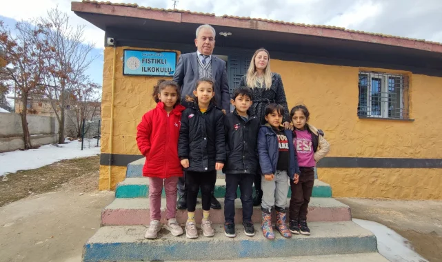Milli Eğitim Müdürü ÖZDEMİR Okul Ziyaretlerini Sürdürüyor