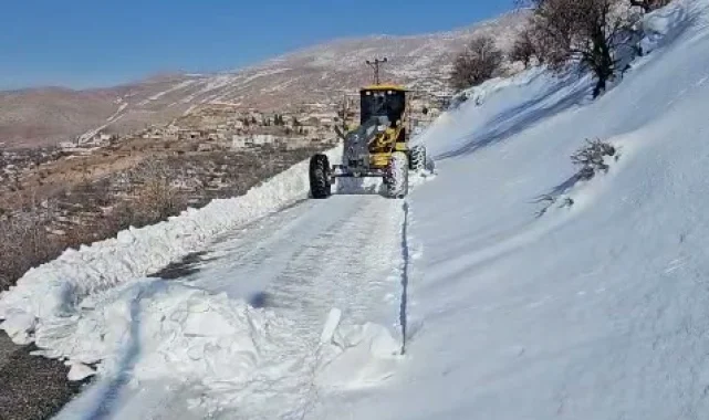 Şanlıurfa Orman Bölge Müdürlüğü Ekipleri Batman'da Yol Açma Çalışmalarını Sürdürüyor