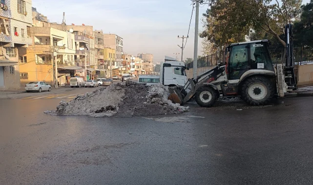 Şanlıurfa'da Kar Kütleleri Kaldırılıyor, Güvenlik Önceliklendiriliyor
