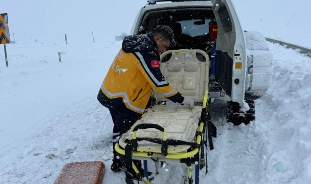 Şanlıurfa'da Paletli Ambulanslar Kış Şartlarında Can Kurtarıyor
