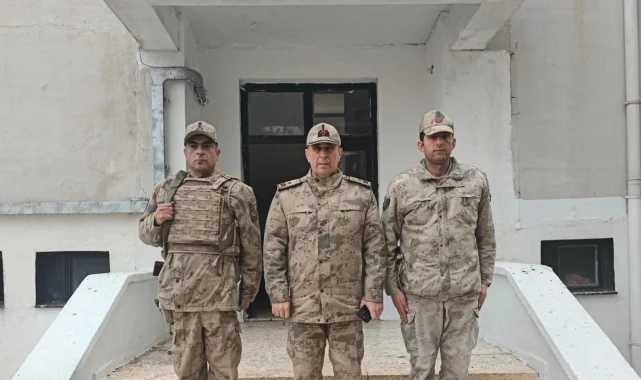Tuğgeneral Aldemir Karakuzu Jandarma Karakolu'nda İncelemelerde Bulundu