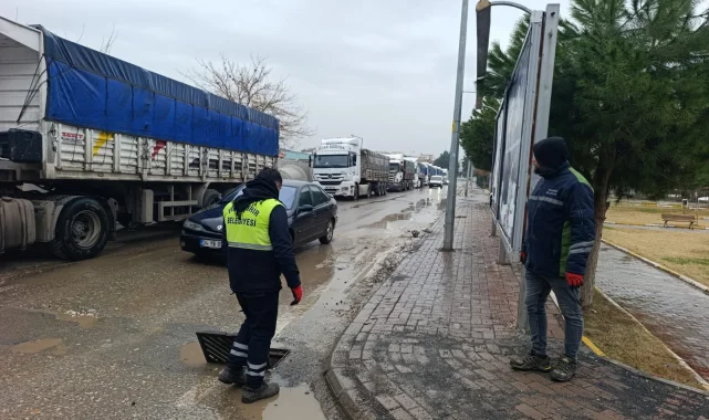 Viranşehir Belediyesi Bahçelievler Mahallesi'nde Logar Temizliği Sürüyor