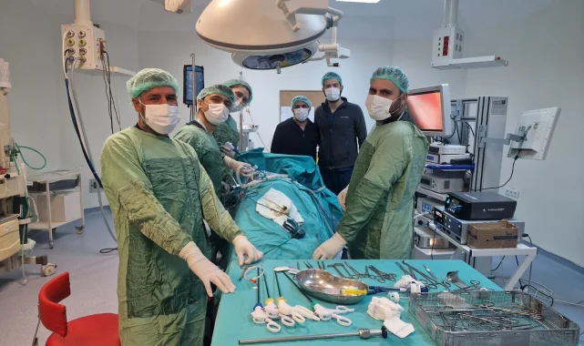 Viranşehir Devlet Hastanesi'nde 10 Cm Böbrek Kisti Başarıyla Kapalı Ameliyat Edildi