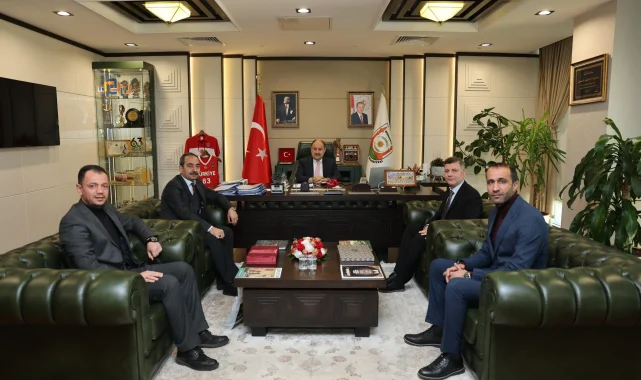 Yazar Güney Utkun Heyetiyle Şanlıurfa Büyükşehir Belediyesini Ziyaret Etti