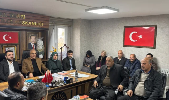 AK Parti Halfeti'de Teşkilat Değerlendirme Toplantısı Yapıldı