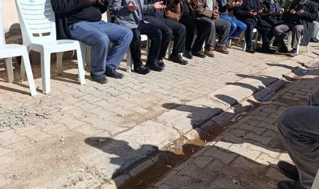 AK Parti Halfeti'den Karabulut Ailesi'ne Taziye Ziyareti