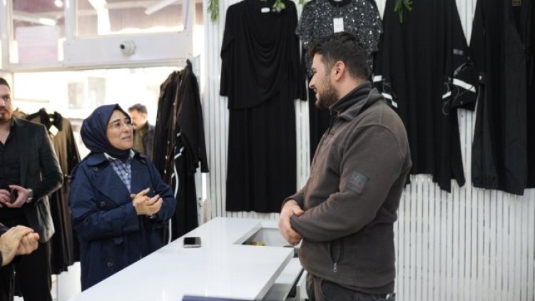 AK Parti'li Vekil ve Teşkilat Karaköprü Esnafını Ziyaret Etti