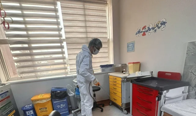 Akçakale Devlet Hastanesi'nde Kapsamlı İlaçlama Çalışması Yapıldı