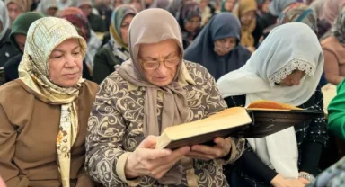 Aksaray'da Ramazan ayında kadınlara özel manevi birliktelik: 2 bin kadın mukabelelere katıldı!