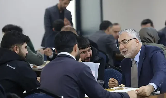 Bakan Işıkhan, Şanlıurfa’daki işçileri de ziyaret etti!