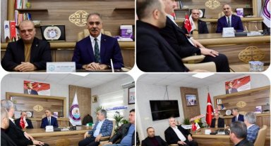 Başkan Mehmet Kuş, Yeniden Seçilen Mehmet Şakak'ı Tebrik Etti