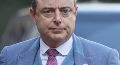 Belçika Başbakanı De Wever: Avrupa'nın Kalbine Silah Dayandı