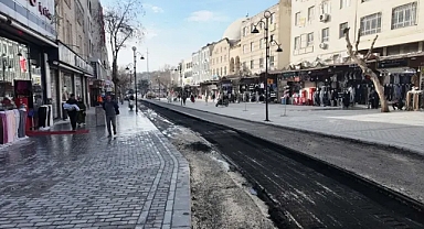 Divanyolu Yayalaştırma Projesinde asfalt öncesi zemin çalışması yapılıyor!