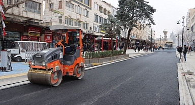 Divanyolu Yayalaştırma Projesinde Asfalt Serimi Başladı