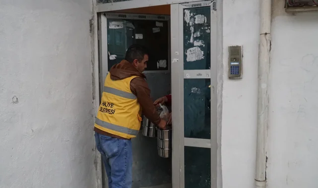 Haliliye Belediyesi'nden Aşevi Hizmeti: Günde 4749 Vatandaşa Sıcak Yemek