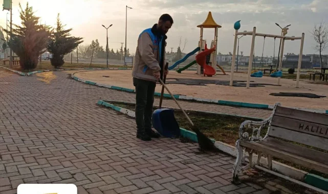 Haliliye'de Temizlik Ekipleri Sokakları Pırıl Pırıl Tutuyor
