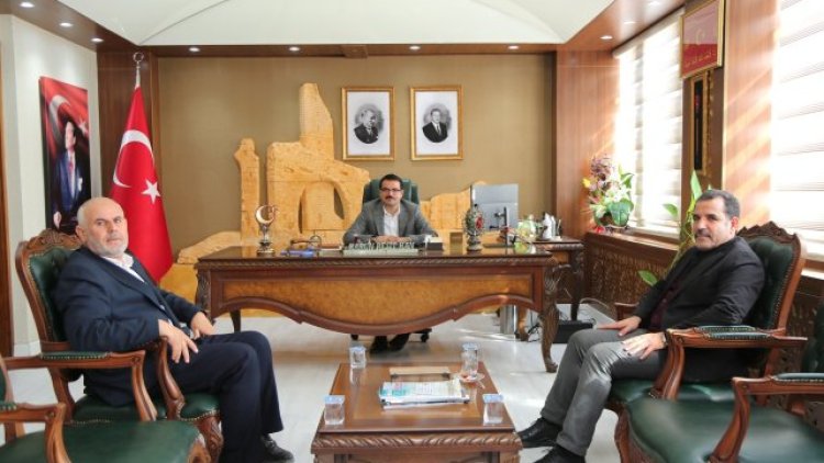 Harran Kaymakamı Harun Reşit Han, Muhtar Ahmet Beyboğa ve İşletmeci Ahmet Biter'i Ağırladı