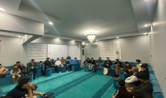 Hazreti Osman'ın Hayatı ve Ahlakı İmam Hatip Öğrencisi Anlattı