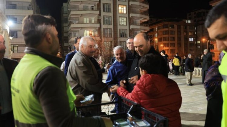 Karaköprü'de Ramazan Buluşması: Başkan Çiftçi Vatandaşlarla Bir Araya Geldi