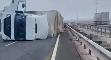 Şanlıurfa’da kontrolden çıkan TIR devrildi!