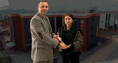 Şanlıurfa Kültür Koleji öğrencisi Kübra Dalmış, Antalya’dan madalyayla döndü.