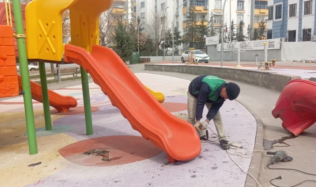 Siverek'te Çocuk Oyun Grubu Tamir Edildi