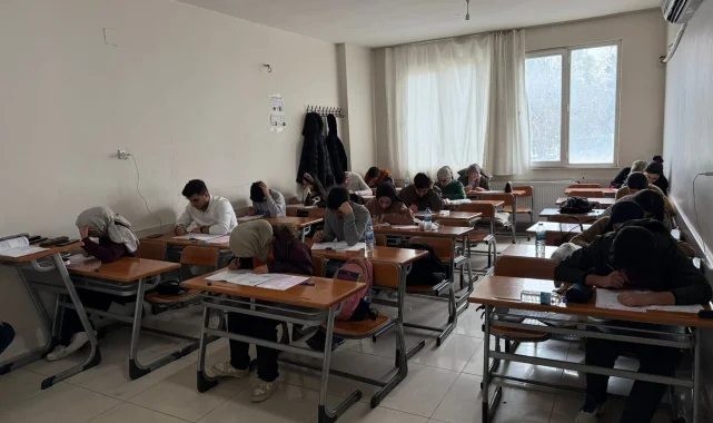 Siverek'te Gençlere Yönelik TYT Deneme Sınavı Düzenlendi