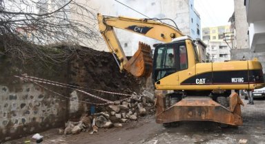 Siverek'te Ramazan Öncesi 5 Ton Bozuk Ürün Ele Geçirildi