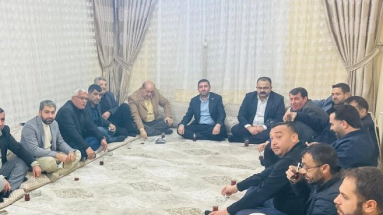 Suruç'ta Ramazan İftarına İlçe Başkanı Uçar ve Yönetim Kurulu Üyeleri Katıldı