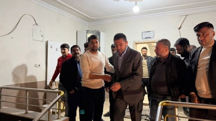 Suruç'ta Terevüh Sonrası Mahalle Buluşması: İlçe Başkanı Uçar Katıldı