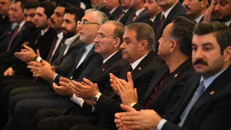 Vali Işıldak, TÜGVA Genç Yönetici Okulu Tanıtım Toplantısına Katıldı