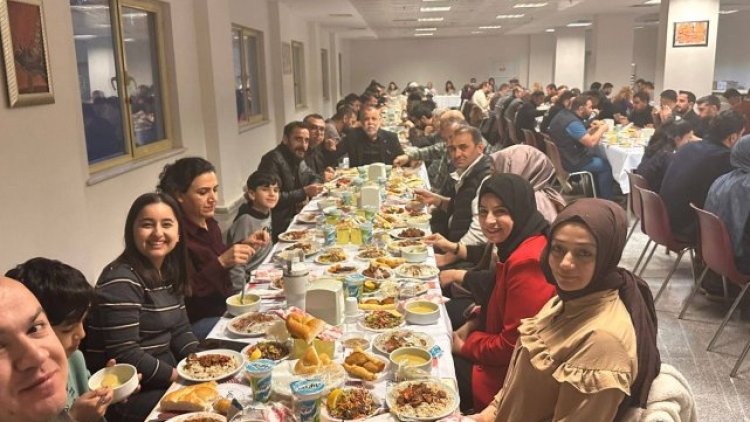 Viranşehir'de Darp Edilen Hekime Ziyaret: Sağlık Çalışanlarının Yanındayız Vurgusu