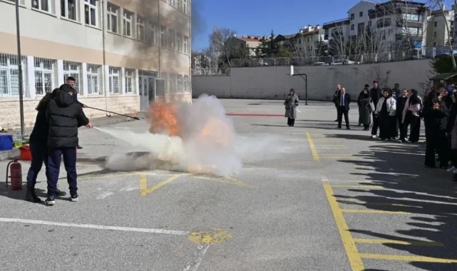 ABB'den deprem haftası'nda öğrencilere afet farkındalık eğitimi ve tatbikatı