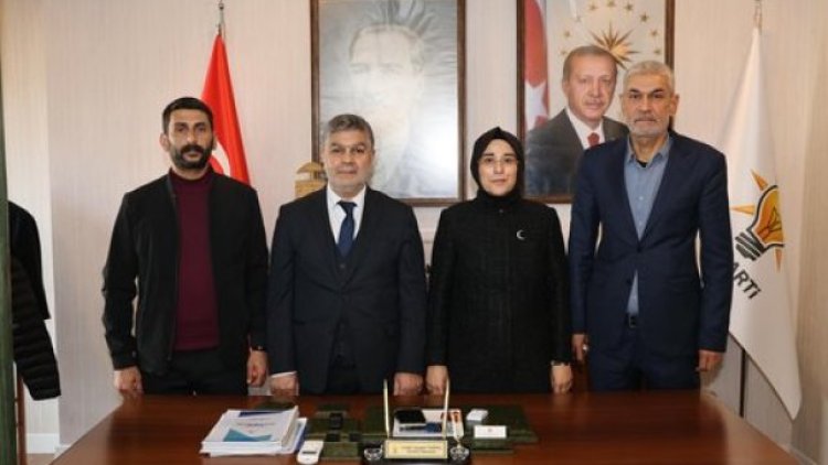 AK Partili Yazmacı'dan Viranşehir Teşkilatına Bayram Ziyareti