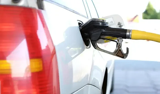 Akaryakıtta tabelalar yeniden değişecek!