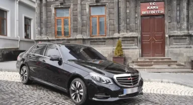 Azerbaycan Başkonsolosluğu'ndan Kars Belediyesine "Kardeş Yardımı"