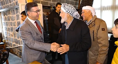 Başkan Bucak, Paşa Konağı’nda vatandaşlarla bayramlaştı