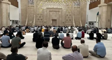 Bin aydan hayırlı gece: Kadir Gecesi bugün Kars'ta tüm camilerde idrak edilecek