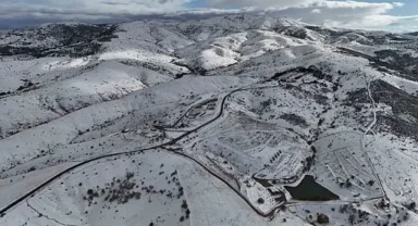 Denek Dağı Bozlağı, Türkülerde yaşıyor
