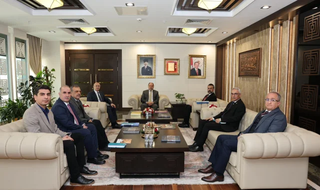DSİ Bölge Müdürü Kösali, Şanlıurfa Büyükşehir Belediye Başkanı Gülpınar'ı Ziyaret Etti