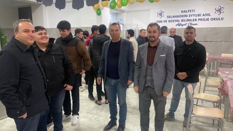 Halfeti'de Maarif Buluşması: İftar Programında Öğrenci ve Öğretmenlerle Bir Araya Gelindi