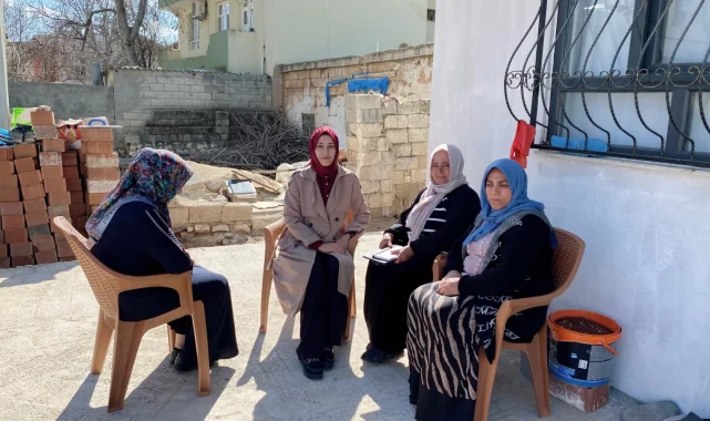 Hilvan AK Kadın Kolları'ndan Eski Başkan Yardımcısına Ziyaret