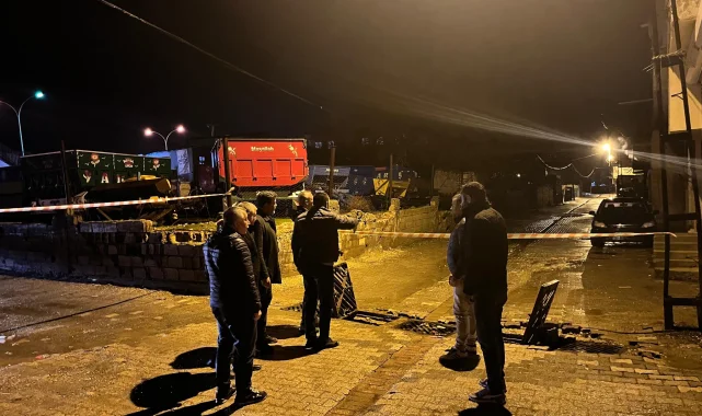 Hilvan Kaymakamı Karakaş, Yağış Nedeniyle Yapılan Çalışmaları Yerinde İnceledi